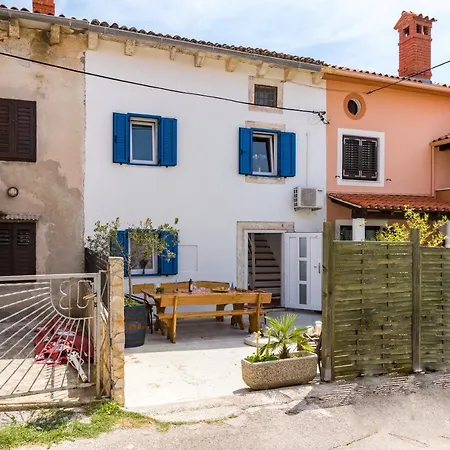 Orhidea Apartment Premantura