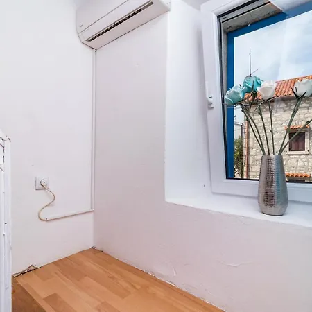 Orhidea Apartment *
